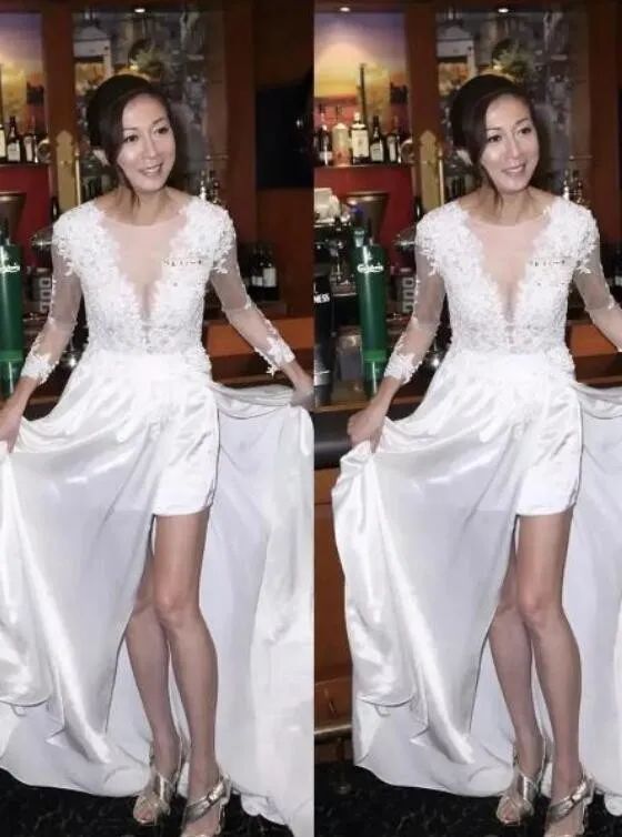 吴绮莉|吴绮莉不愧是成龙旧爱，穿蕾丝白裙柔媚多姿，气质不输小女孩