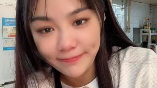 主持人|网红“樊小慧”曝军人丈夫出轨，8年只见4面，男方休假先去陪小三