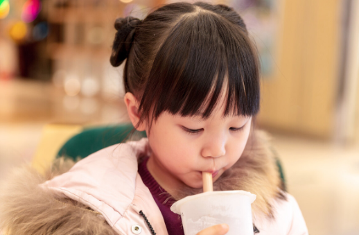 脾胃|吃一次相当于5斤白糖，很多孩子戒不掉，医生：常吃，是自毁脾胃