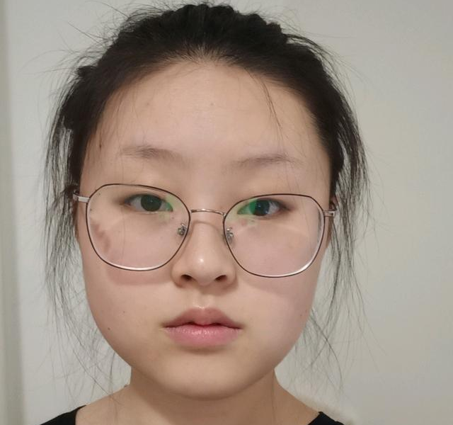 鸡胸肉 脸大的女生留什么发型好看?