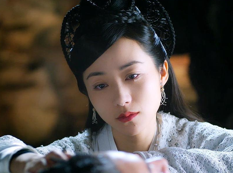 韩雪|全能美人韩雪，敢于走出舒适圈，让他自己寻求多方位的发展