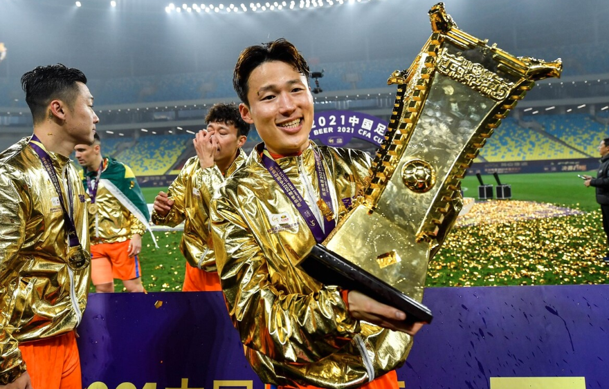 泰山队|确认！泰山队留下10号球星，“5大签约”+“6外援”诞生，冲5连冠