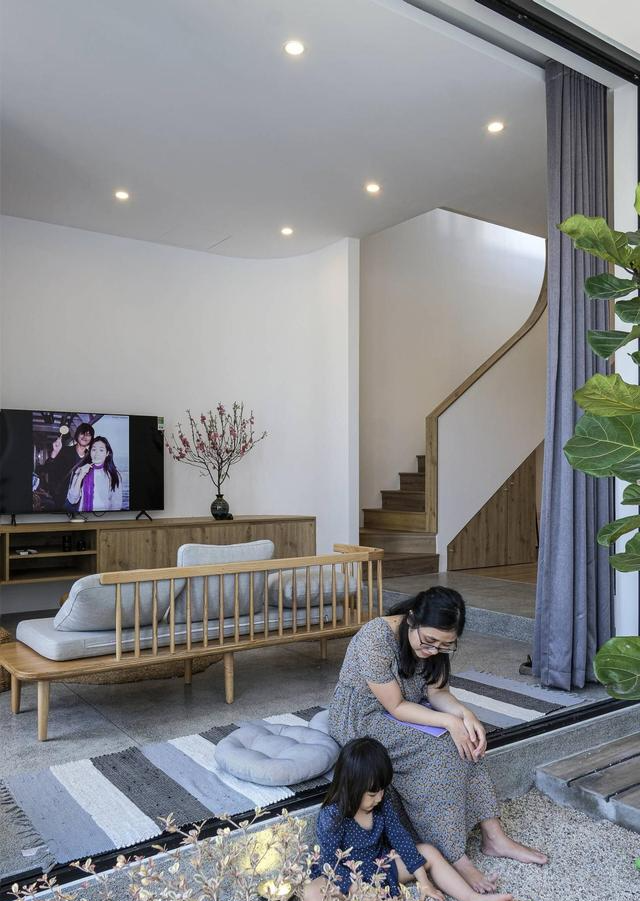 越南一栋2层联排别墅，装修不豪华，居住体验感倒是可以打满分