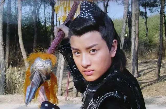 杨门虎将|《杨门虎将》是观众看到的第一部已四郎为题材的作品,值得一看!