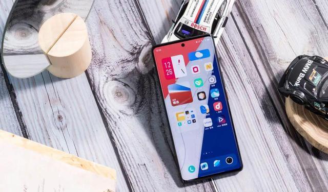 电池|618买手机若想使用5年以上，建议一步到位，目前这四款可以满足