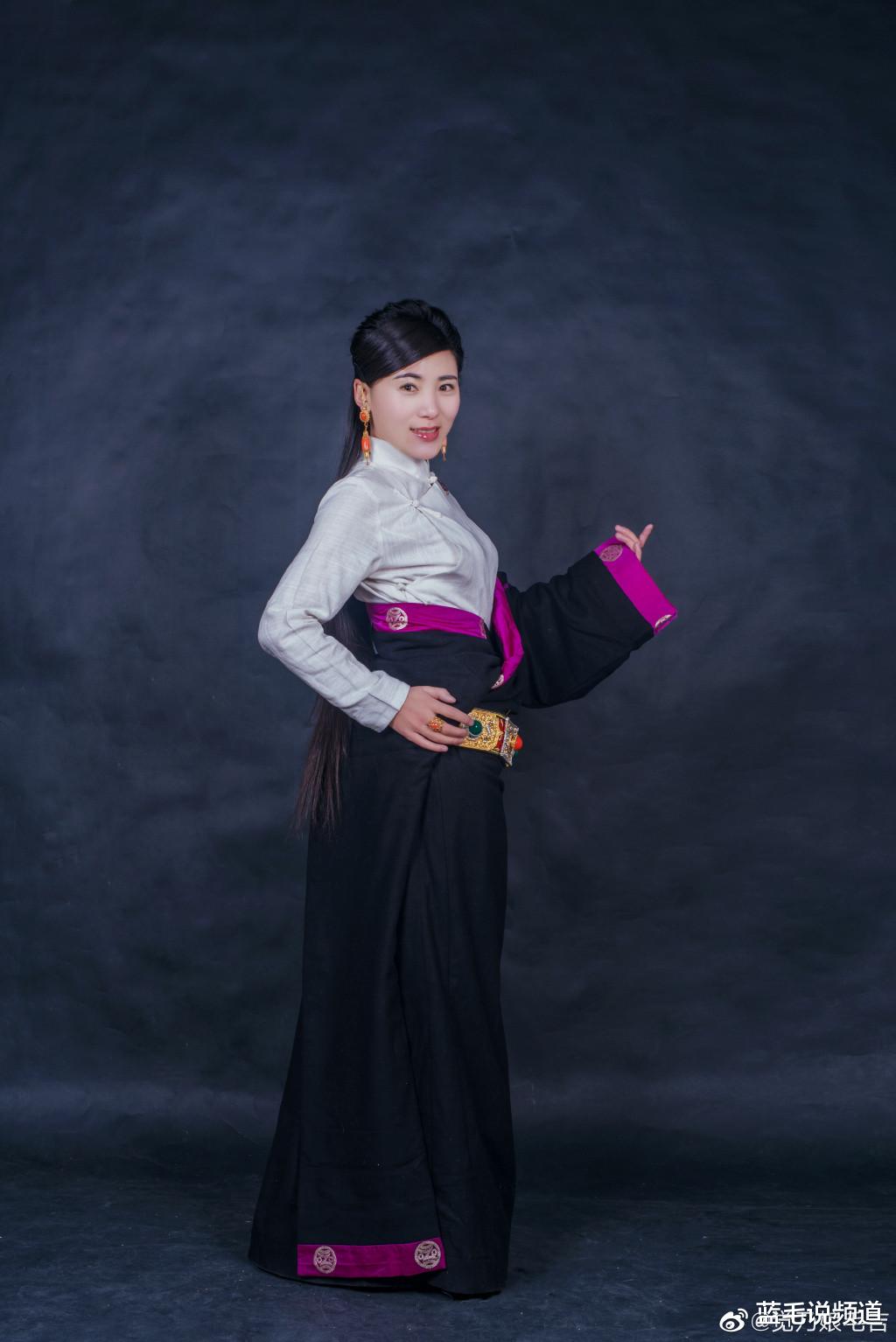 |惊传歌手车祸离世，载爸妈出游没想到一家全遇难