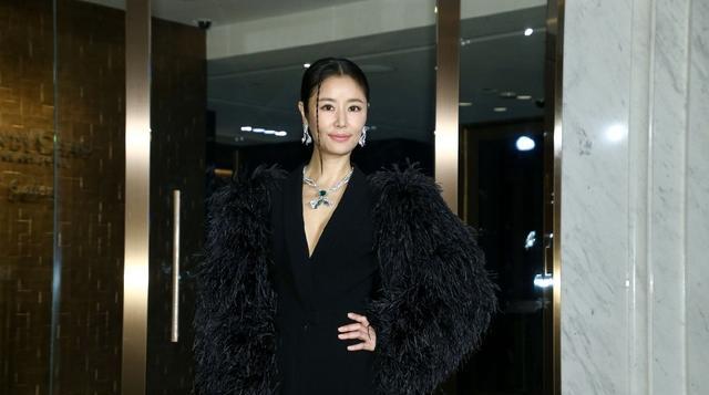 林熙蕾|44岁林心如和46岁林熙蕾同框!两大老牌美女依旧艳丽动人