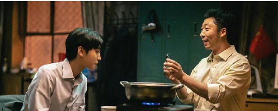 万里归途|《万里归途》：开场不到30分钟就领了饭盒，这位配角是意难平