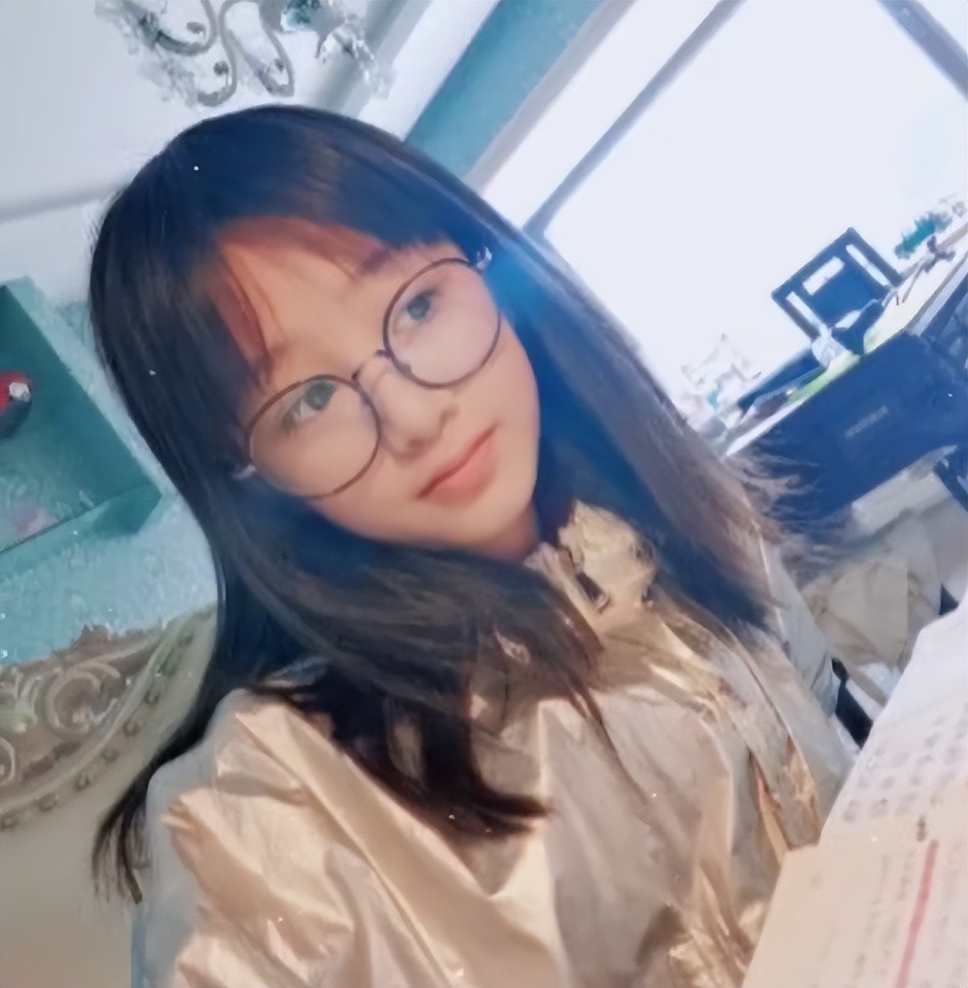 小姐姐|吴启华13岁女儿照片曝光,颜值很高,由姥姥带大拒绝随父定居深圳