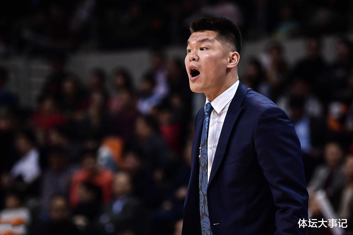 广东男篮|恭喜！广东续约2名00后小将，合同5年起，杜锋全力培养周鹏接班人