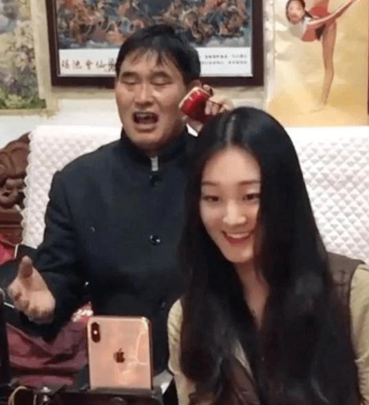 朱之文|朱之文的孩子又要结婚了？女子气质超群，当场改了称呼，网友：有了前车之鉴