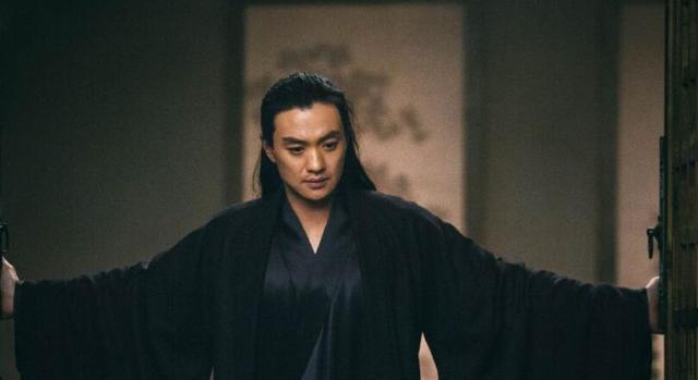 张若昀|张若昀再度出演大制作，古装造型十分抢镜，更有多位老戏骨助阵