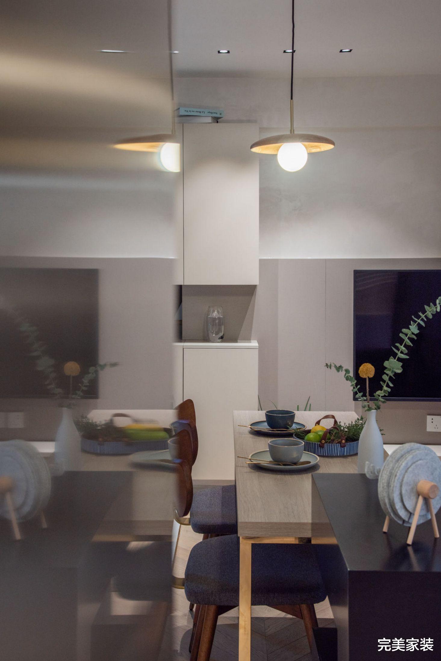 45岁独居大叔打造暖暖的家,实现40㎡的精致生活,这才叫趣味