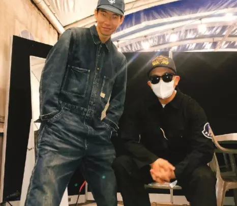 大S|老具做完财产公证3天，晒比基尼美女合照疑泄愤，大s哭问自己算啥