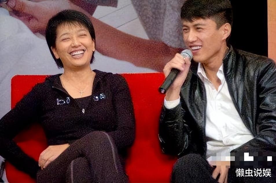 靳东|靳东：感谢当初江珊女儿的“满脸嫌弃”，才成全我如今的双重幸福