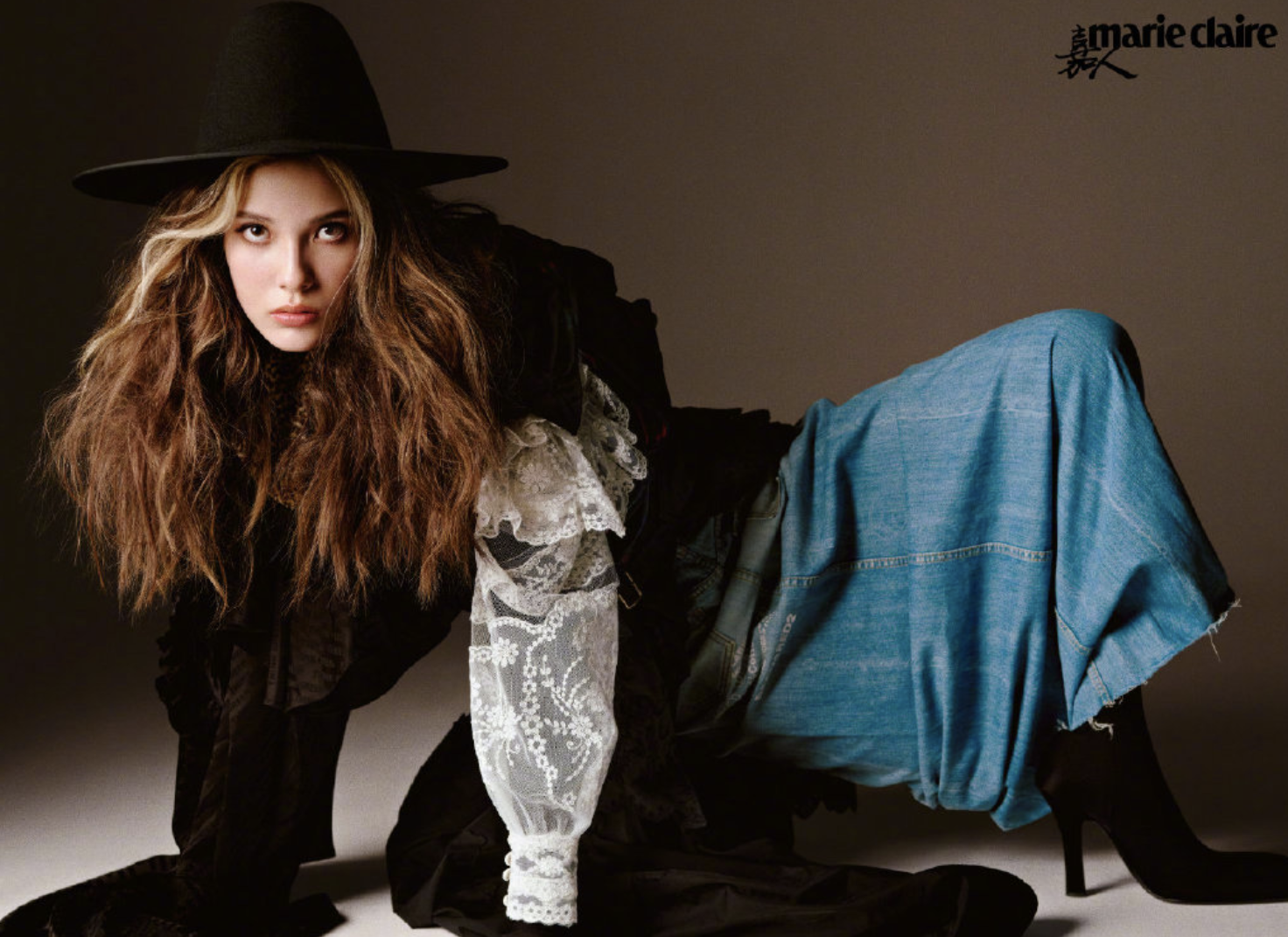 董璇|谷爱凌首个大刊封面曝光，18岁却气场强大，张弛有度堪比超模