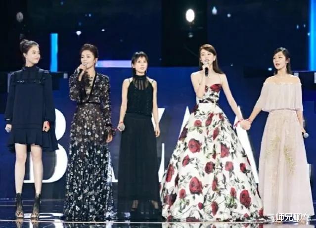 蒋欣|女星上镜“五大三粗”，个个身高超过1米65，蒋欣更是壮到离谱