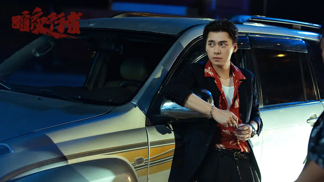 老明星|替身演员曝李姓顶流黑料,水下演替身被电击,遭遇宛如噩梦