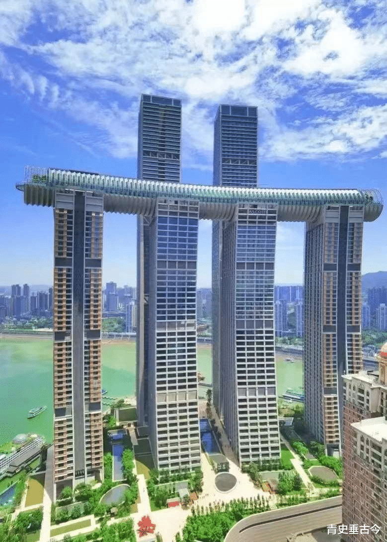 长沙地铁|?重庆来福士,一个沉痛的笑柄,一个外地炒房客的豪华坟场