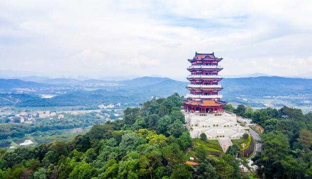 广信|韶关旅行发现一座“黄鹤楼”,据说始建于唐代,具体年份无从考证