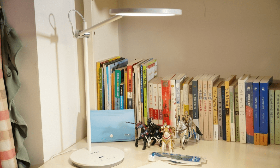 护眼灯真的可以护眼吗?适合学习时使用的护眼灯推荐