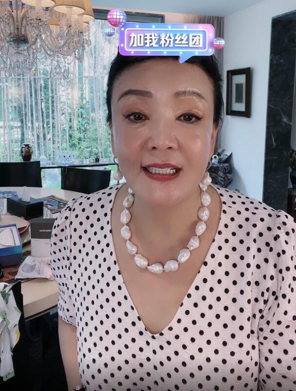 虞书欣|汪小菲求饶打悲情牌,张兰承认住院,自曝抽很多血刚从医院回来