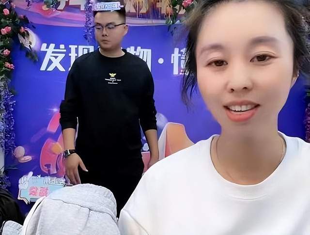 许敏|许敏称过往历尽辛酸苦辣，姚爸在外很隐忍，歪曲诋毁是没有用的