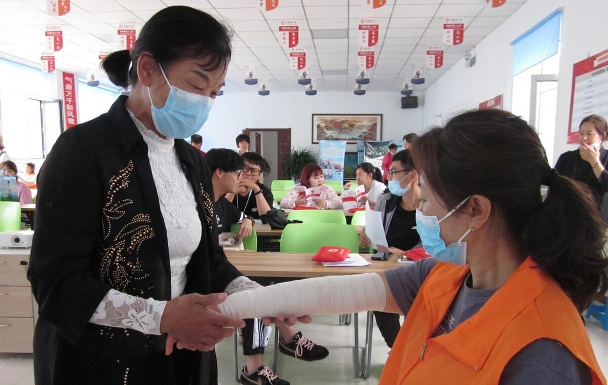 招聘|社区工作者招聘多,有五险一金,真实待遇如何?