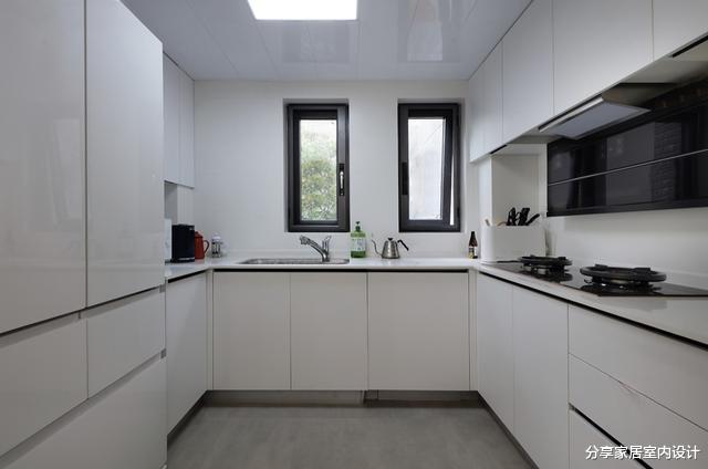 越来越多人装修放弃电视墙,看他家新房,全屋简洁舒适又有格调