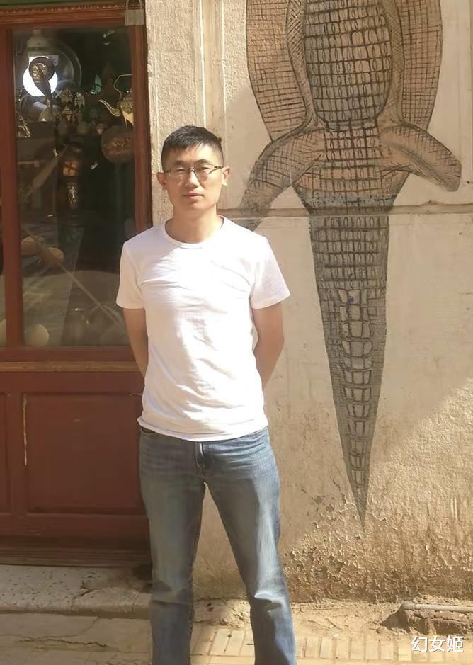 上海45岁工程师李青蓝，因为太累提前退休，回农村种地放羊