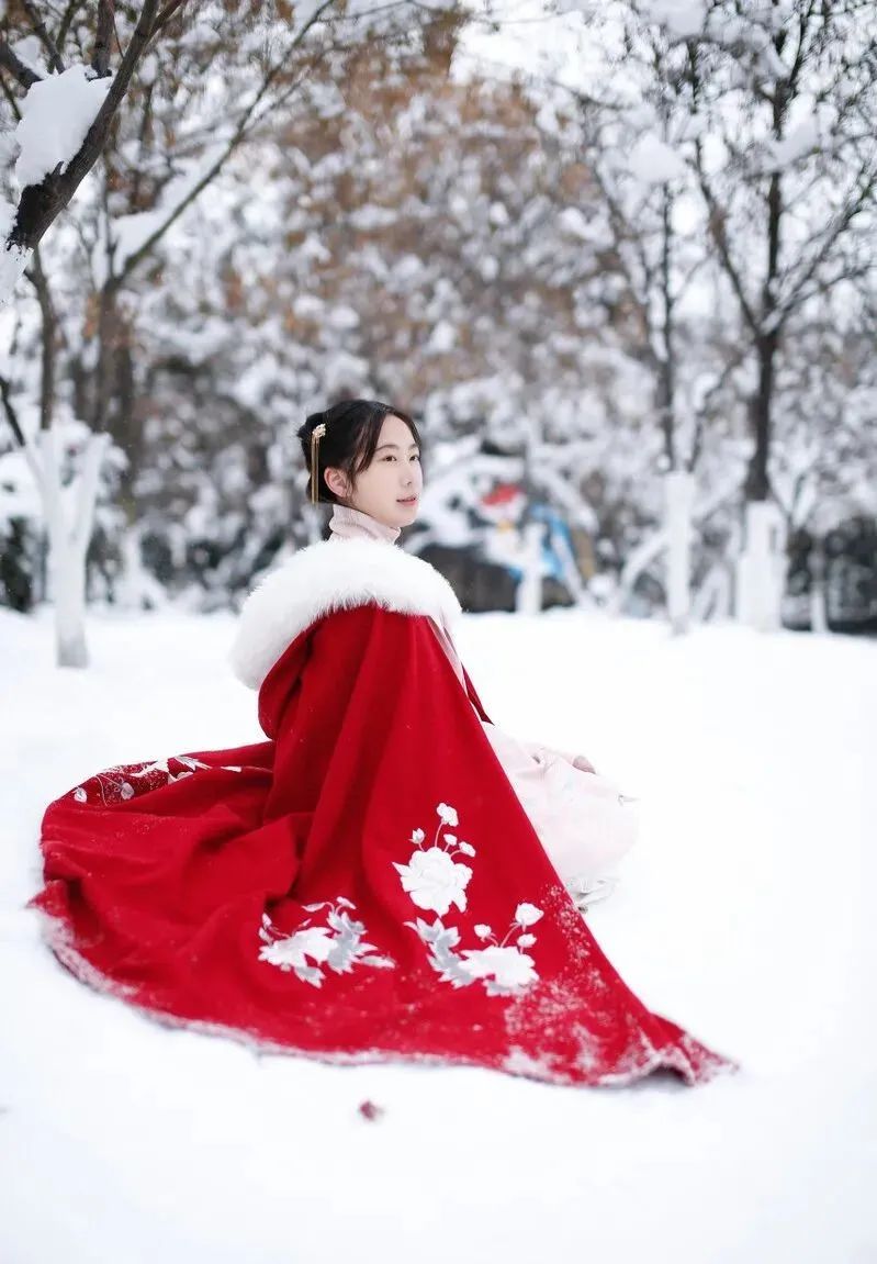 ?运用雪景拍摄人像,如何拍摄出唯美的感觉?8个拍摄方法分享