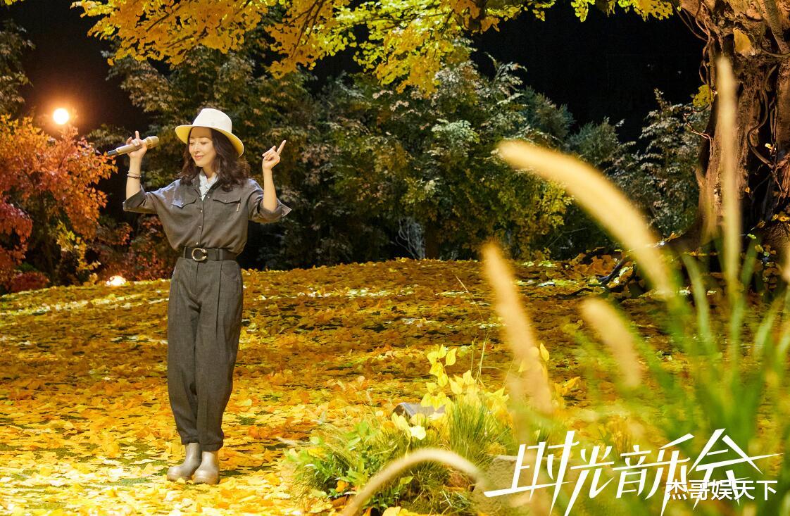 周深|游戏很潮流，歌曲各种回忆杀，首播频上热搜，周深的新综艺太顶了