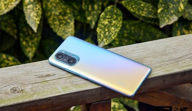 红米手机|2022年4款最佳千元机推荐:流畅又耐造,少花冤枉钱