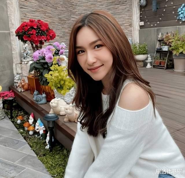 关枫馨|香港知名星二代同外籍男友分手!承认迎来新恋情,与新欢约会被拍