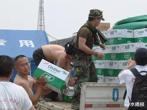 2008年,汶川抗震救灾志愿队队长自首:我是逃犯,已经逃亡11年了