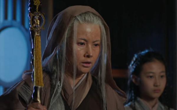 黛绮丝|8版金花婆婆变脸黛绮丝,有人颜值惊艳,有人惨不忍睹