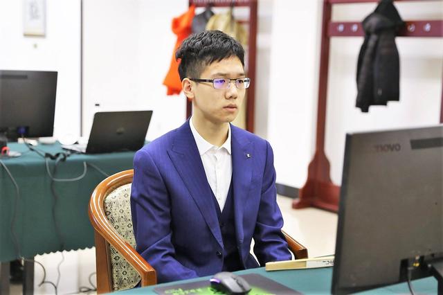 柯洁|6日围棋赛事 丁浩辜梓豪等汇合柯洁杨鼎新芈昱廷 申旻埈再现恶手