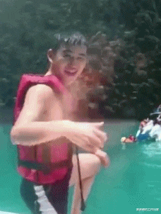 钟丽缇|钟丽缇直播秀身材,穿裸色跳操被嘲,工作人员递衣服救场!