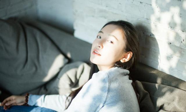 白梦妍|盘点进入娱乐圈的10位女网红：白鹿踏实认真，赵露思俏皮搞笑