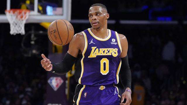薪水|NBA薪资最高的十大球星：老詹4.34亿仅排第三，看到杜兰特我服了！