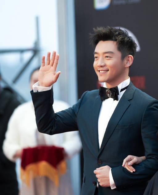 郑恺|从“小猎豹”到“边缘人”,被孤立到红眼眶,郑恺还舍不得退群