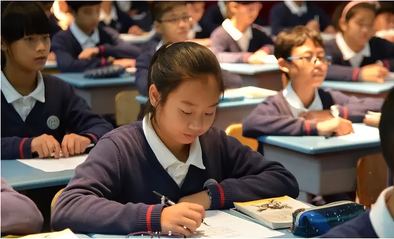 求职|双减也挡不住的教育内卷,一线城市“硕士家政”兴起,月薪2万起