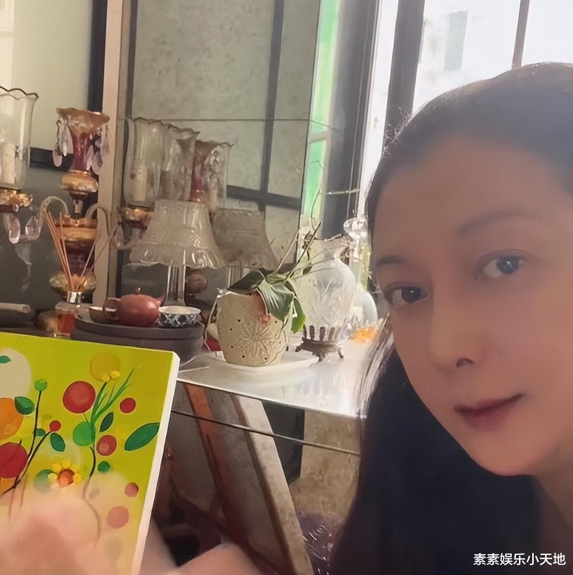 吴绮莉|吴绮莉母女感情破裂3年,吴绮莉再次发视频:我们都要努力加油