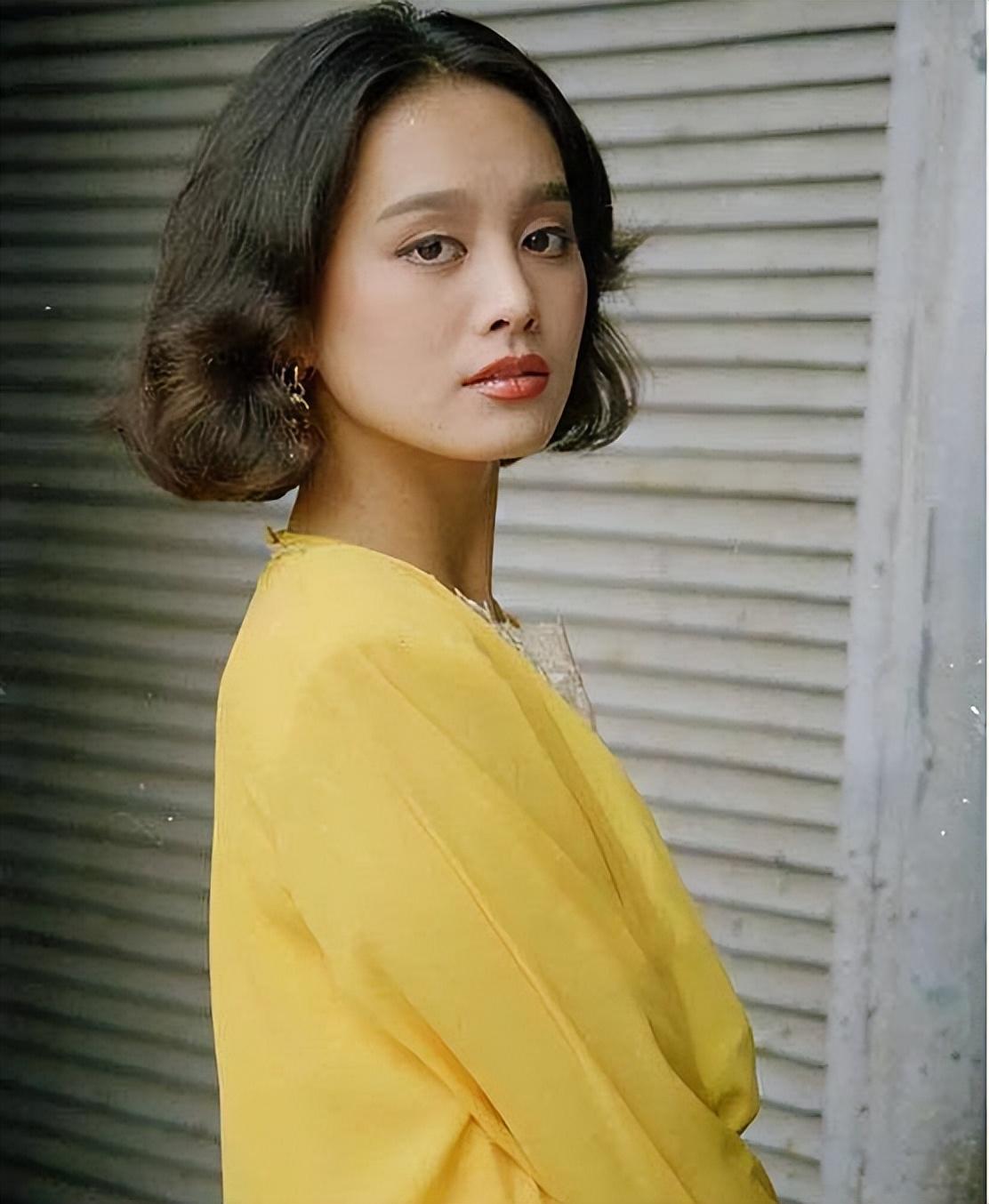 宁静|宁静：与美国丈夫离婚后，经历一次失败的姐弟恋，现单身一人