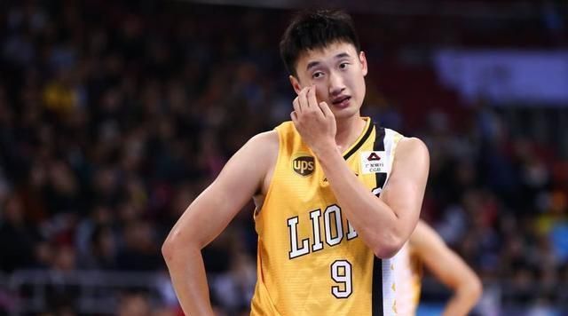李春江|广厦锋线有望加盟上海,李春江激活27岁锋线,冲击总冠军