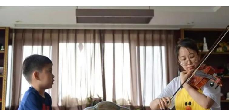 深圳市|“硕士家政”在深圳兴起，月薪2万+，揭开有钱家庭的新型教育内卷