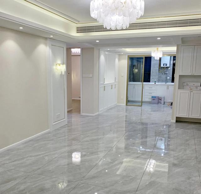 第三套房子装修,客厅采取了5不装,真的很实用,越住越舒服