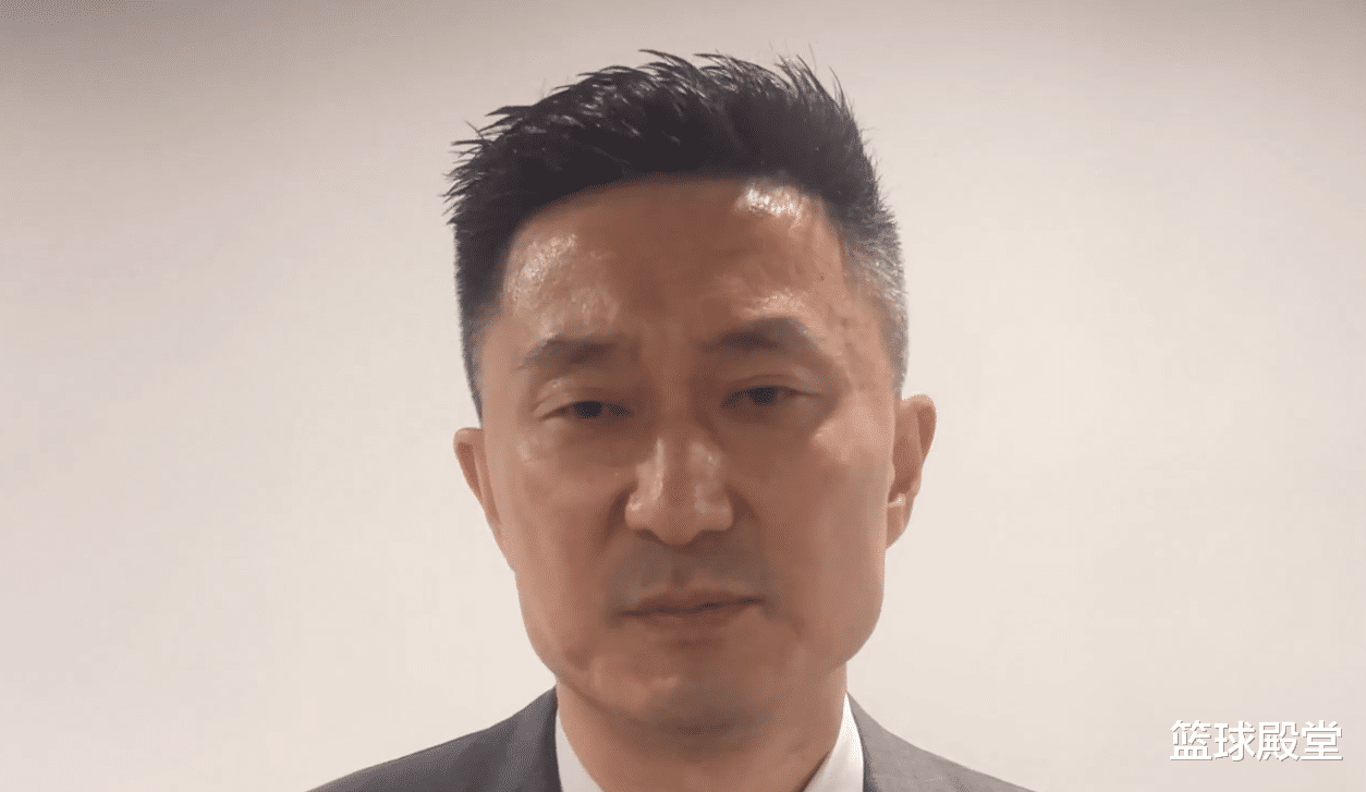 赵睿|粤鲁赛前！赵睿挑逗双杰+威姆斯，杜锋抱阿联，采访时满意全队
