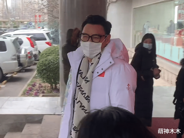 赵丽颖|春晚第二次联排来了！人员有变动，肖战队友意外现身赵丽颖离京