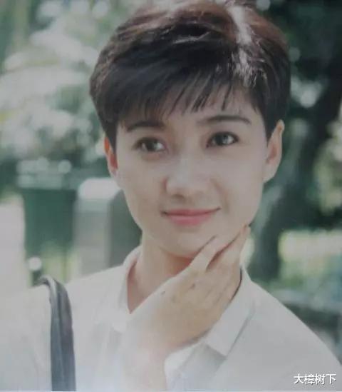 1993年,琼瑶女郎王玉玲坠机身亡,驾驶员的一番话让人愤怒